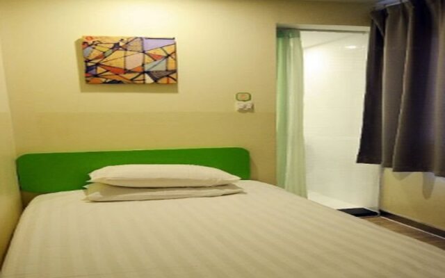 Hi Inn Ningbo Tianyi Square Branch