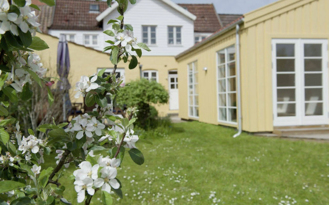 Lotus BB & Spa - Indre Ro Yoga