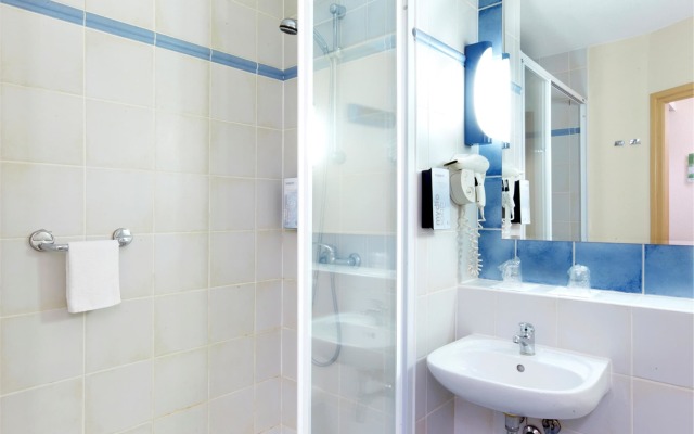 Hotel Campanile Livry Gargan