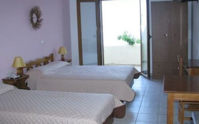 Skoutari Beach Hotel