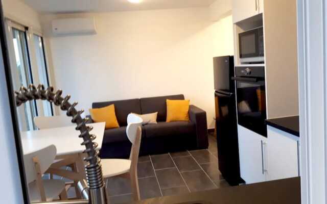 Apartment With one Bedroom in Saint Pierre, With Wonderful sea View, E