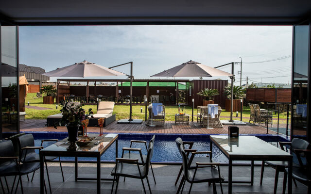 Maison de Jeju Pool Villa