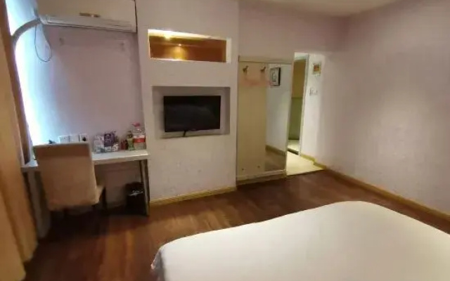 ChengshikuaijieTheme Hotel