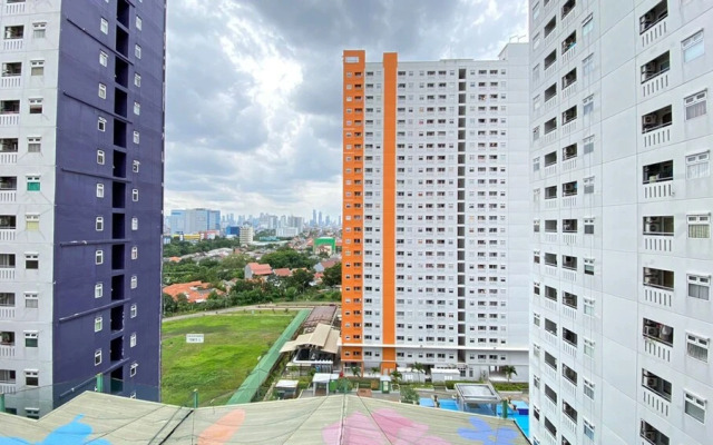 Nice Comfort 2BR at Green Pramuka Apartment