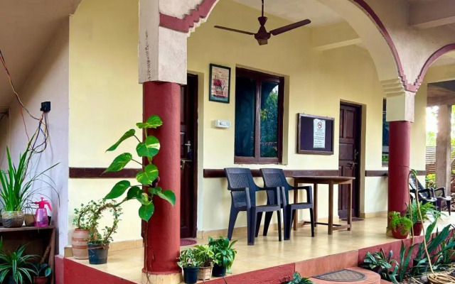 Guesthouse room in Anjuna, Goa, by GuestHouser 15920