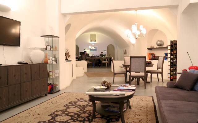 Grand Ambassador Santorini Hotel