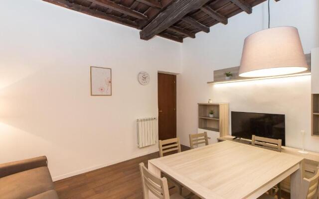 Rental In Rome Pelliccia Apartment