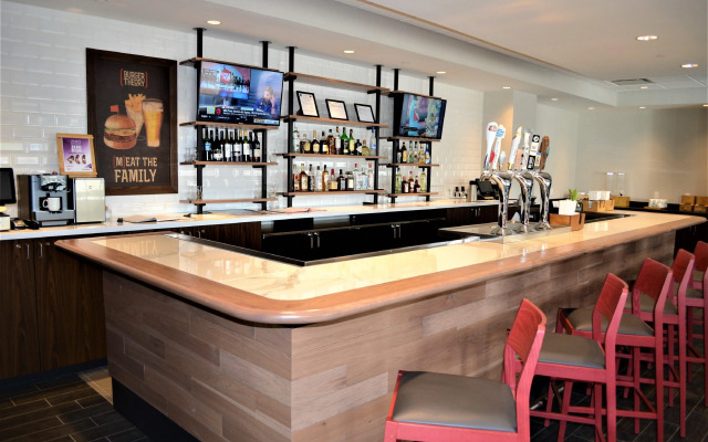 Holiday Inn Edmonton South - Evario Events by IHG