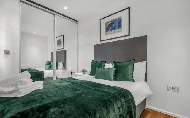 Classic One Bedroom Apartment in Camden