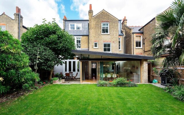 Serene In Herne Hill