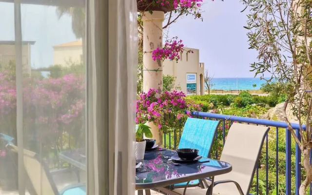 Villa Elias 3BR with Jacuzzi & Pool