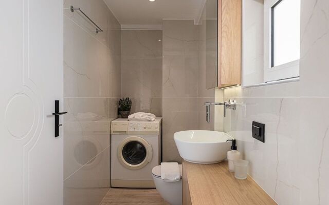 Elia Penthouse