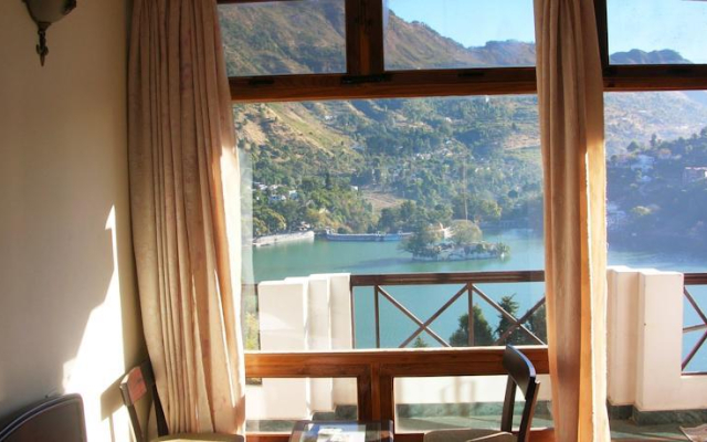 Hotel Lake Inn