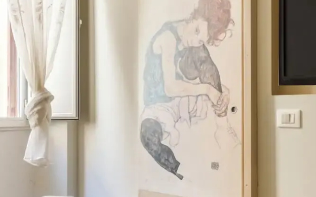 Nicole Suite