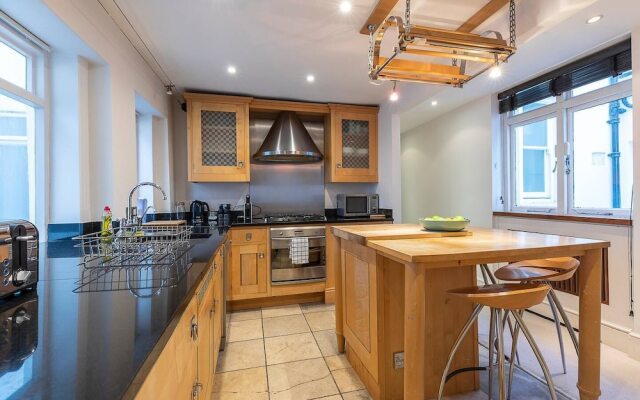 Gorgeous 2-bed Flat in Kensington