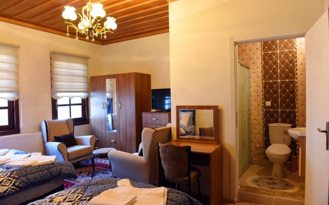 Oz Butik Otel Antik Kent Myrleia