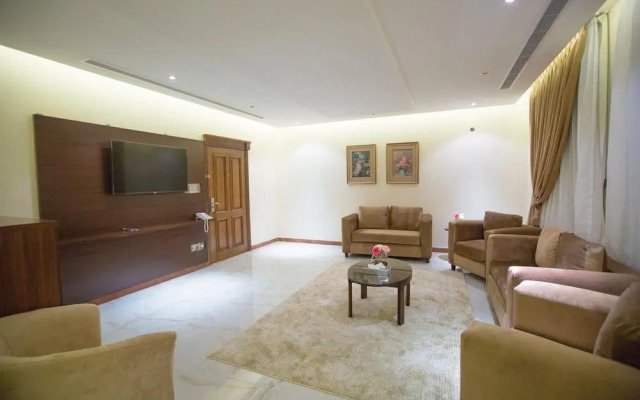 Al Fouz Luxury Hotel Suites