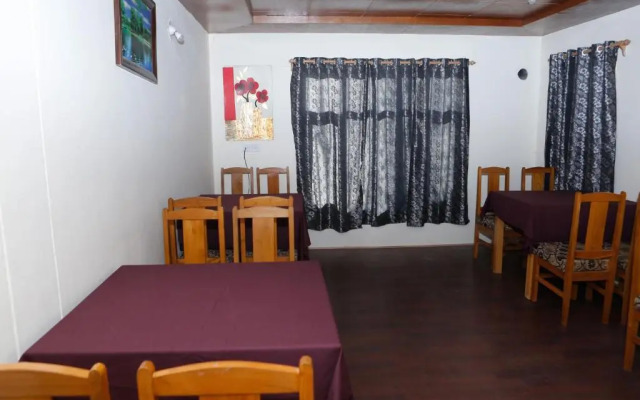 OYO 14402 Himalayan Villa