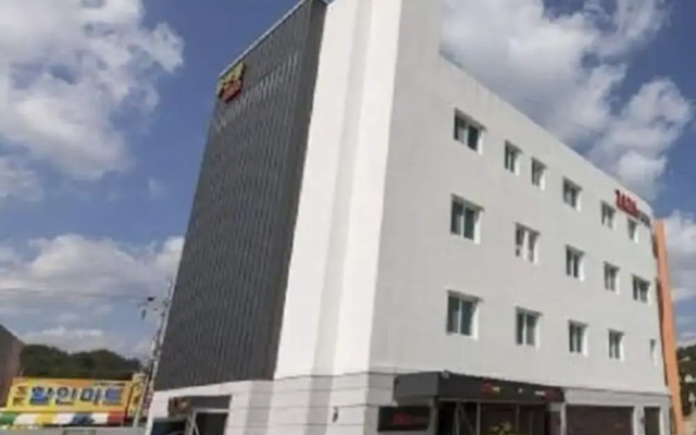 ZAZA Motel