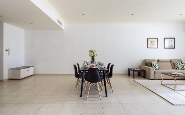 Elegant & Spacious 2BR Apartment In Dubai Marina