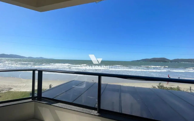 Apartamento Beira Mar Em Balneário Perequê