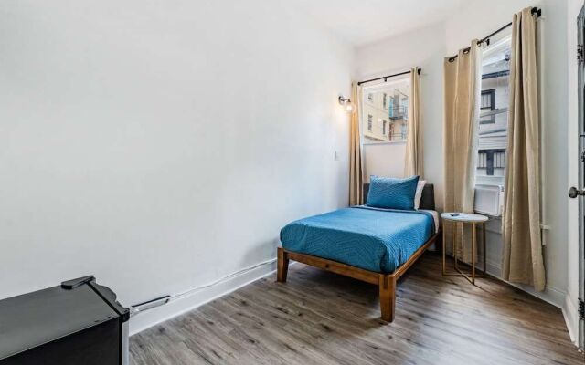 Satoshi Hideout Living