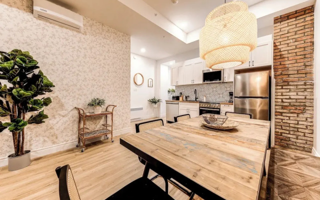 Bohemian Vieux Quebec Two Bedroom