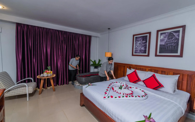 Mekong Angkor Deluxe Hotel
