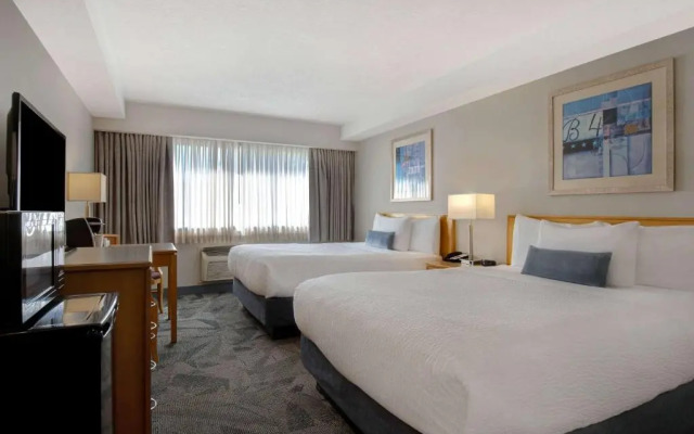 Victoria Airport/Sidney Travelodge