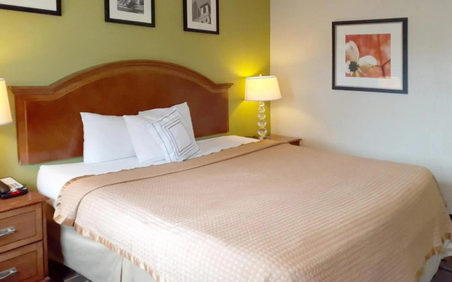 Savannah Garden Hotel