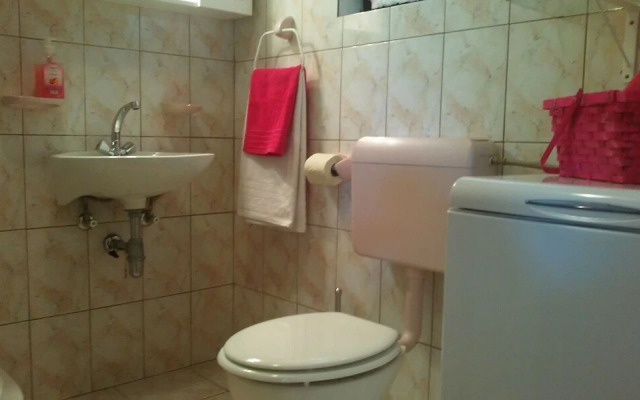 Filip - Comfortable - H