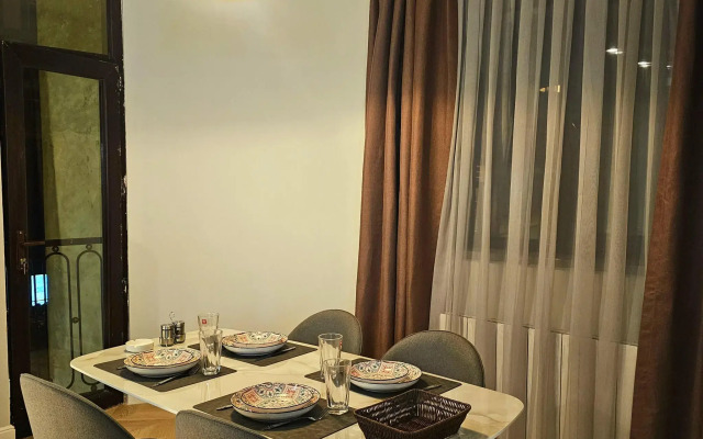 Luxury City Apartments (Laksheri Siti Apartments)