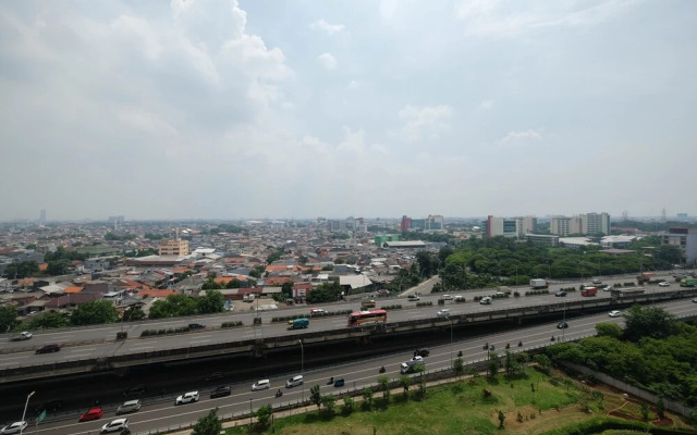 Comfort 2BR @ Green Pramuka City Apartment