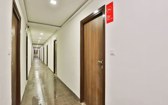 OYO 12800 Hotel VLEE