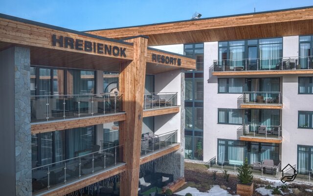 Отель AC Apartmán Hrebienok C302 Словакия, Старый Смоковец - отзывы, цены и фото номеров - забронировать отель AC Apartmán Hrebienok C302 онлайн вид на фасад