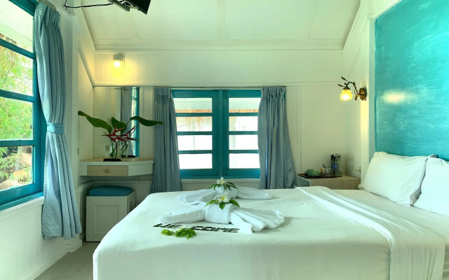 Sand Sea Beach Resort