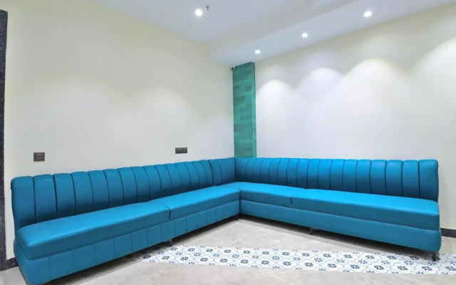 Hotel Uptown - By La Exito Hotels