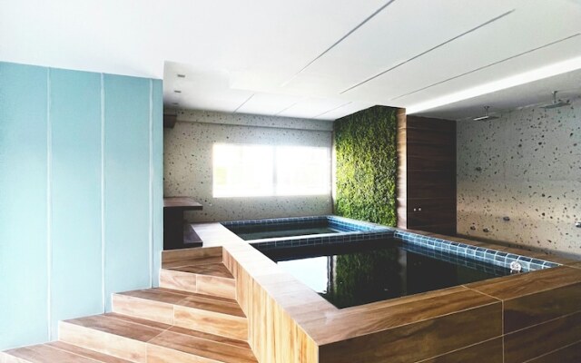 Aquarius Residence
