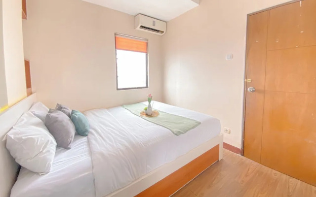 Spacious Cozy Living 3Br At Gateway Ahmad Yani Cicadas Apartment