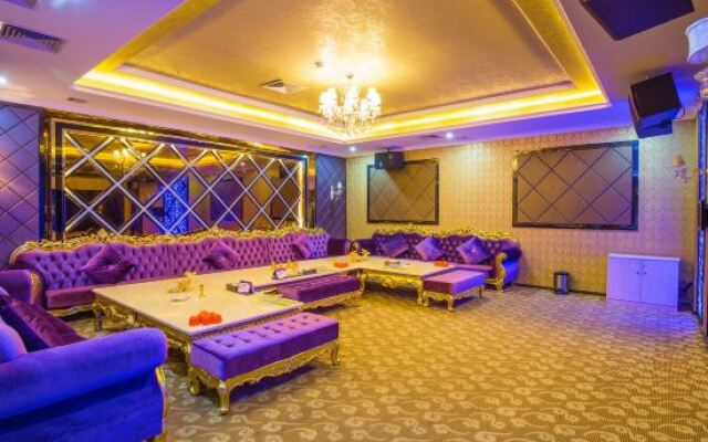 Lianhu Resort