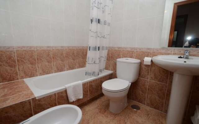 106305 - Apartment in Isla