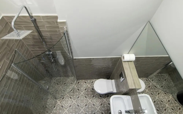 Barbacan Suites by Upstairs
