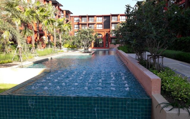 Bluroc Hua Hin Resort Condo