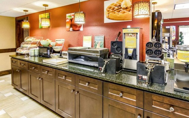 Quality Inn & Suites Atlanta Stone Mountain