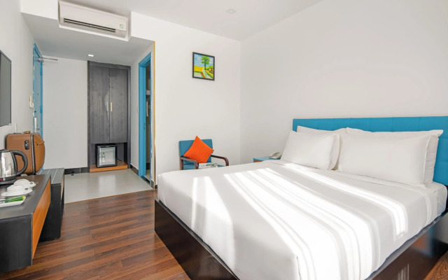 Platinum Danang Hotel