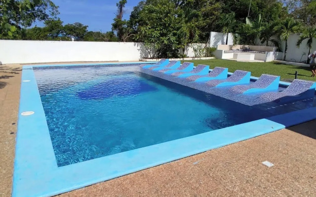 Natural Pool Villa Perfect for Families