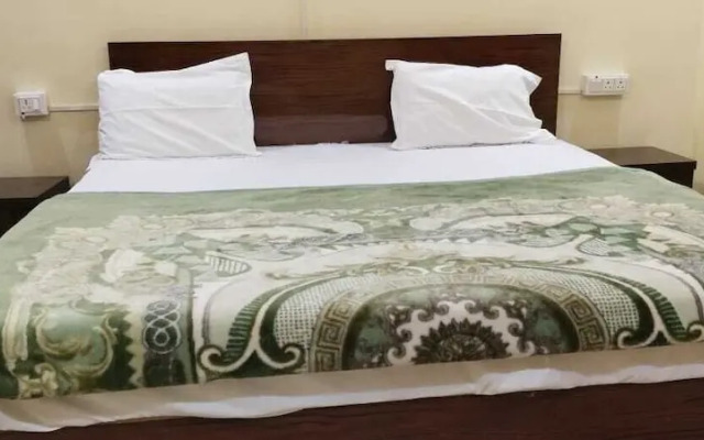 Lucknow Luxury Hotel And Restaurant