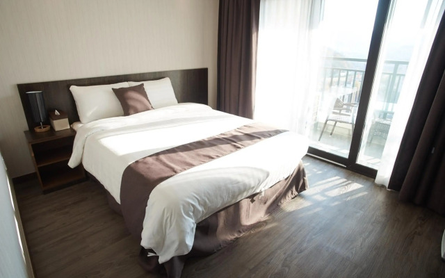 Cs Premier Hotel