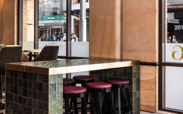 Mantra 2 Bond Street Sydney