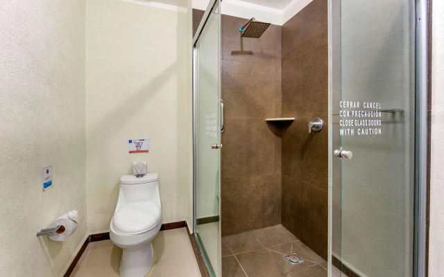 Comfort Inn Cancun Aeropuerto